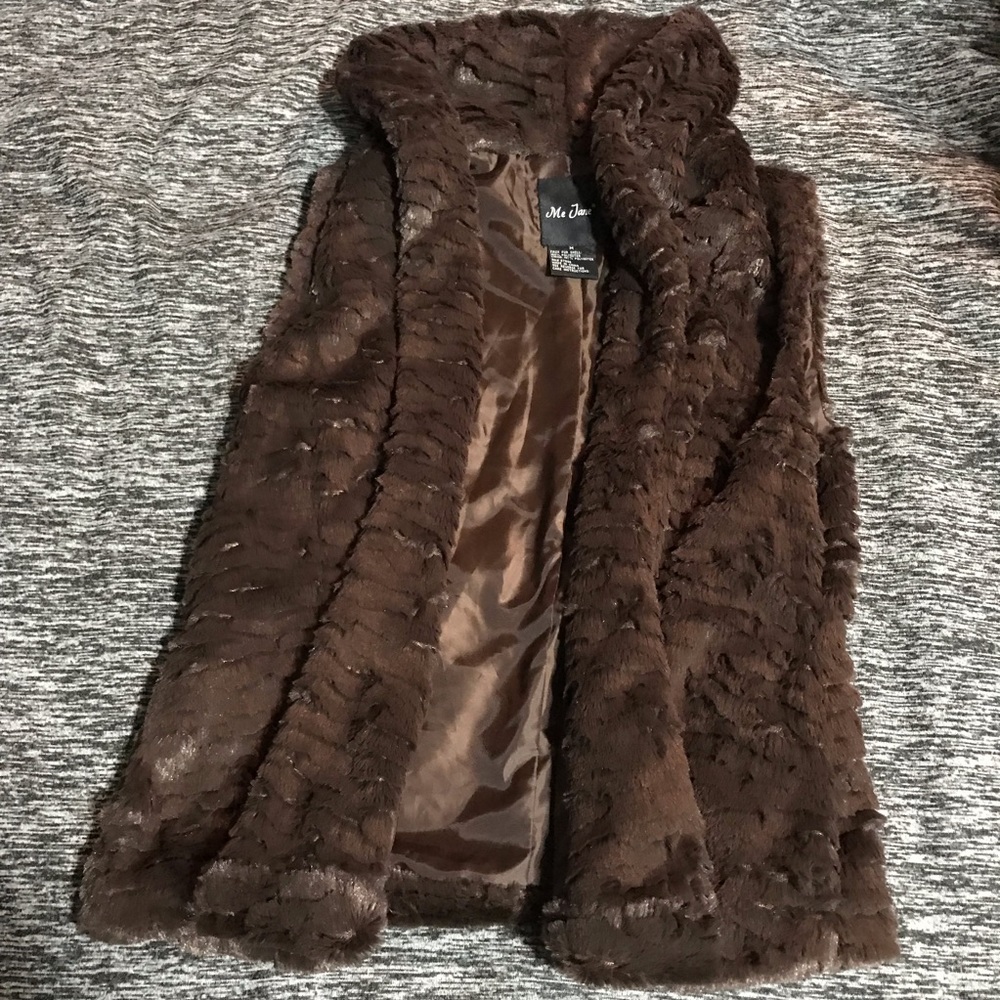 Me Jane Faux Fur Brown Vest Secret Pocket
